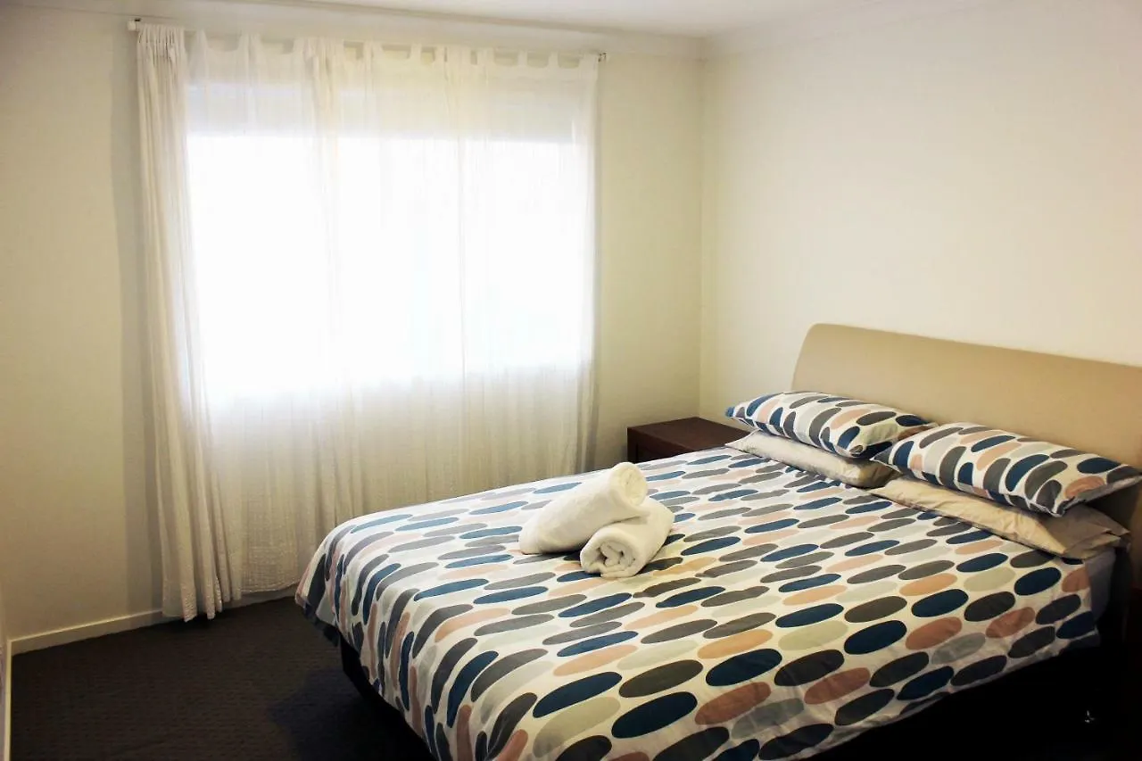 The Boardwalk Relaxing Beachside Family Entertainer Marcoola Holiday home